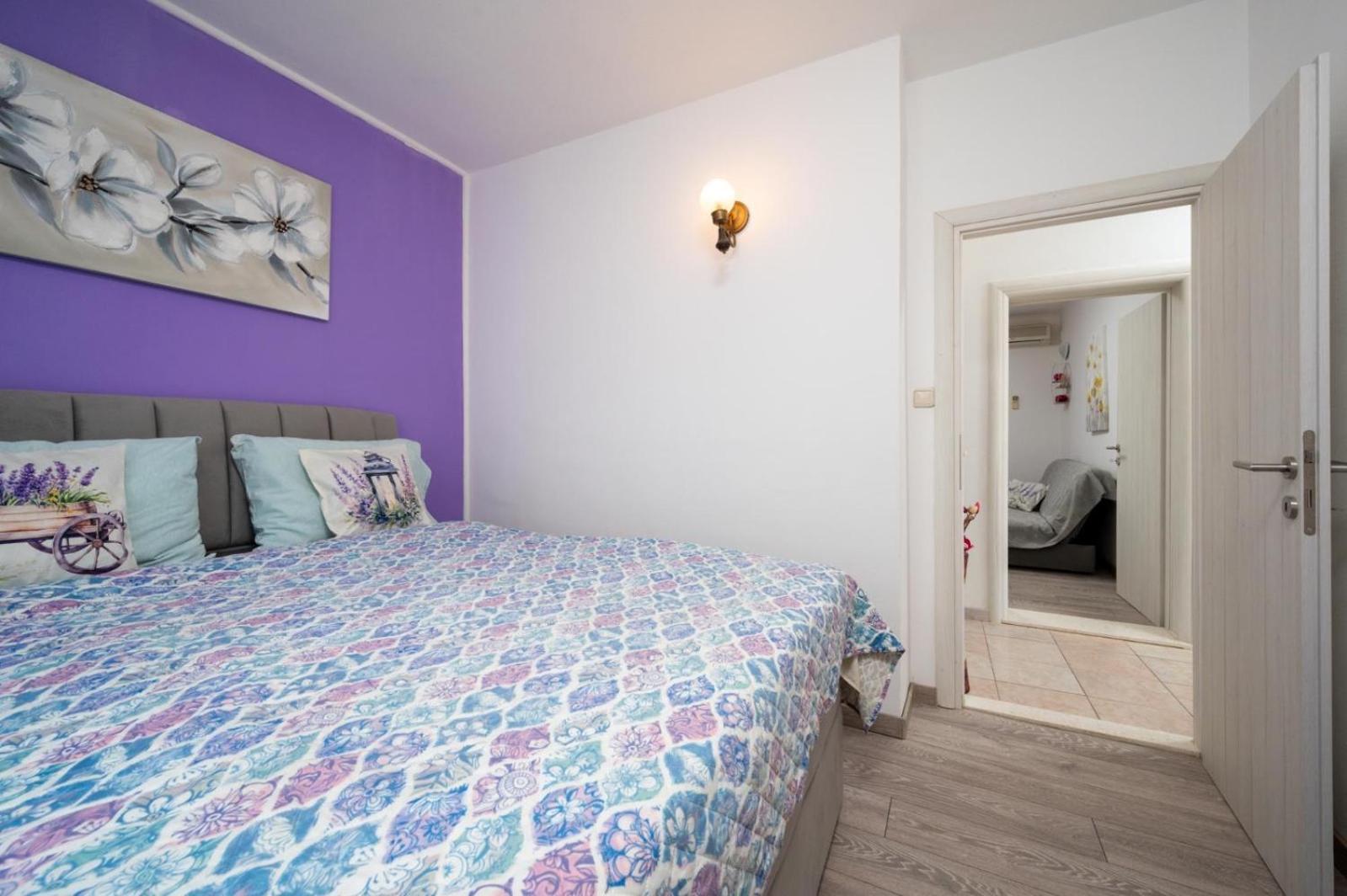 Apartments Lucija Trogir Eksteriør billede